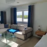 Komfortzone - Stilvolle Gaestewohnung In Apartmán