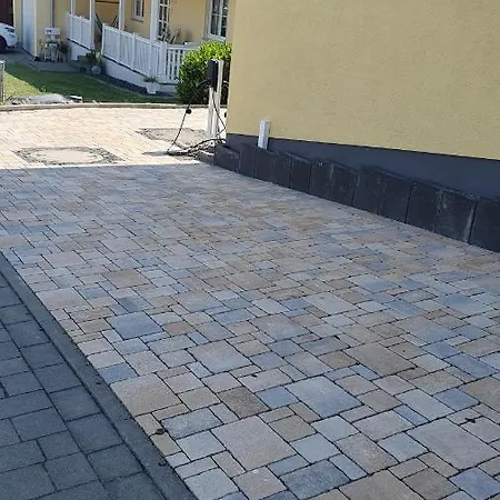 Komfortzone - Stilvolle Gaestewohnung In Lejlighed