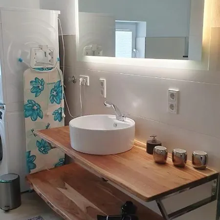 Komfortzone - Stilvolle Gaestewohnung In Lejlighed Marburg