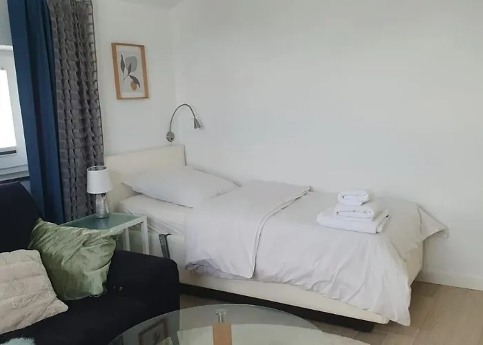 Komfortzone - Stilvolle Gaestewohnung In Apartament *